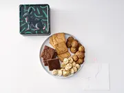 うさぎのアートボックス クッキー缶(フェアリーケーキフェア)