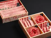 「肉箱2段重」近江牛・宮崎牛・厳選和牛食べ比べ計520gを詰合せ(池口精肉店)