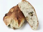 石窯焼きブルーチーズくるみ（パン）(グルマン ヴィタル)