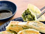 茶びんの餃子（50個入り）＆華柚子胡椒 1瓶(餃子専門店 茶びん)