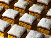 羽二重結びバウム　10個入り(西洋菓子倶楽部)