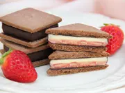 チョコレートサンド 2個セット（いちご・いちごミルク）(信州ショコラトリーGAKU)
