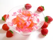 【みすゞ飴セロファン包装型】みすゞ飴角袋いちご入り(みすず飴本舗)