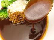 黒毛和牛の裏ごし辛口カレー＆黒毛和牛すじ肉ハヤシライス(Noix de Coco（ノワドココ）)