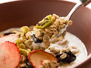 フルーツ酵母グラノーラ(フルーツルーツ)