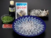 天然国産とらふぐ刺身セット2人前(なかお ふぐショッピング)