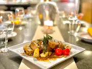 マッシュルームとポルチーニ茸を詰めた日南鶏もも肉のバロティーヌ(Plus One)