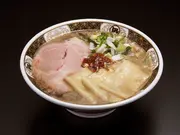 すごい煮干ラーメンと餃子24個セット（特製餃子のタレ付）(餃子専門店くるむ)