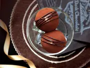 生チョコ大福10個入・ギフトボックスタイプ(菓子香房 大阪・甘泉堂)