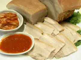 【リピーター続出】柔らかいお肉がたまらない鹿児島産極上蒸し豚(キムチ・韓国餅の中山商店)