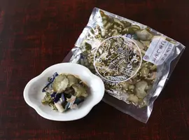 ゴマ、シソ、生姜、ミョウガのハーモニーがたまらないごましそ漬