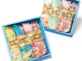 大切な方へのギフトに。5種類のお菓子の豪華詰め合わせ