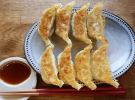 餃子食べ比べ32個セット（くるむの餃子とにんにく増し餃子）