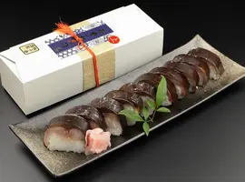 脂の乗った肉厚の一汐鯖を、京都に伝わる料理法で作り上げました