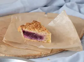 サイコーに酸っぱい！りんごとブルーベリーのアップルパイ