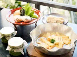 季節の鍋セット　竹の子と信田鍋