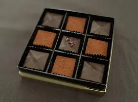 瀬戸内ポルボロン ノワール(島の四季梱包)