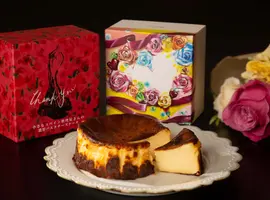 濃厚バスクチーズケーキ(バル＆キッチンSoL)