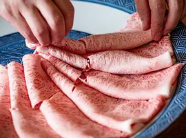 「綿肉」松阪牛A5特選霜降りしゃぶしゃぶ・すき焼き用（ウデ・ミスジ）600g(しゃぶしゃぶ日本料理たちばな)