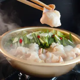 牛骨ダシが自慢！新鮮、プリプリ食感のあったかもつ鍋をご家庭で(伊萬里牛 松尾勝馬牧場)