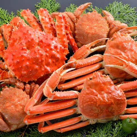 年末年始の集まりに家族で三大蟹を食べ比べ