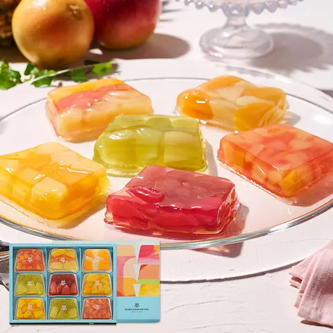 カラフルなテリーヌ型ゼリー