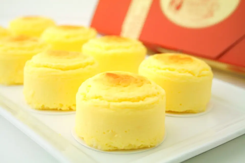 チーズオムレット 1箱8個入り_0