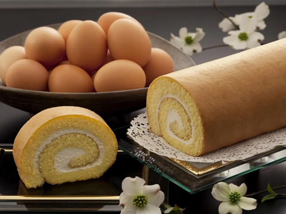 鉄人坂井宏行のロールケーキ（プレーン　24cm）_0