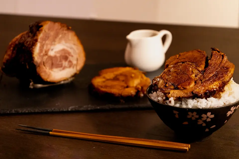 R28 大人のチャーシュー 300g_0