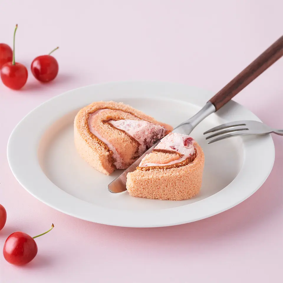 お米のロールケーキ（佐藤錦）_2