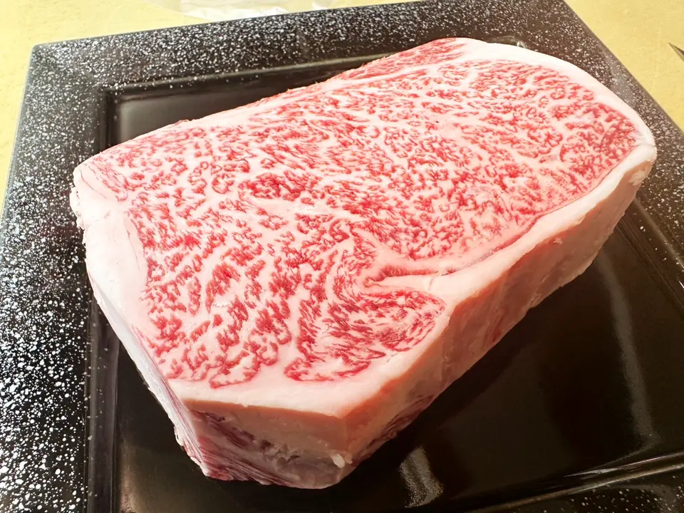 【黒毛和牛】サーロインブロックカット500g_0