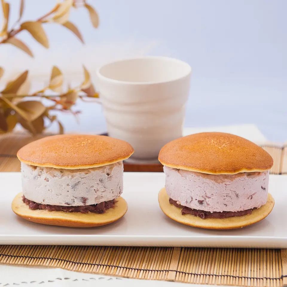 極生どら焼き 小豆・苺（4個入）_0