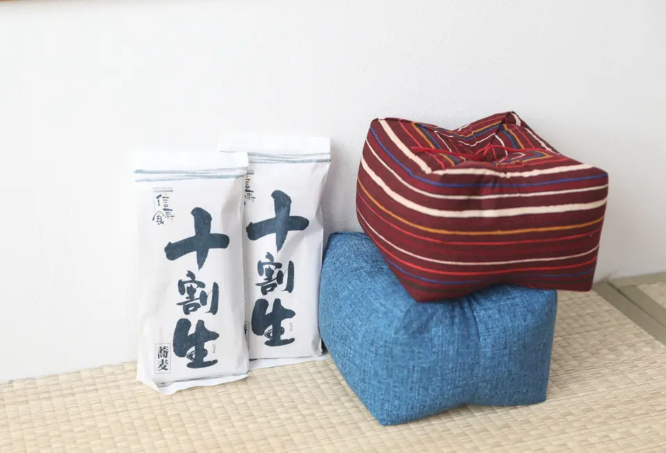 [半生麺]十割生蕎麦4食+正座クッション_1