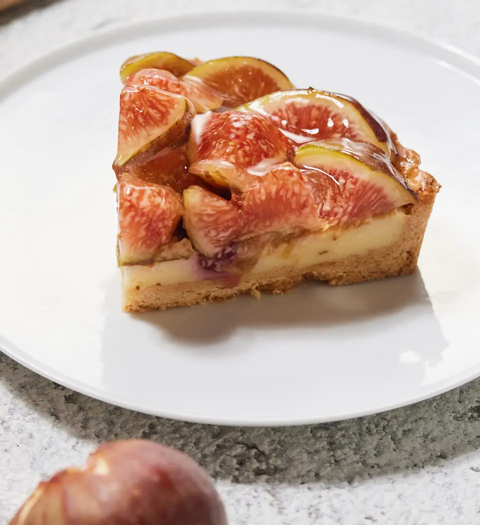 蓬莱柿・はざまいちじくの焼きカスタードタルト_1