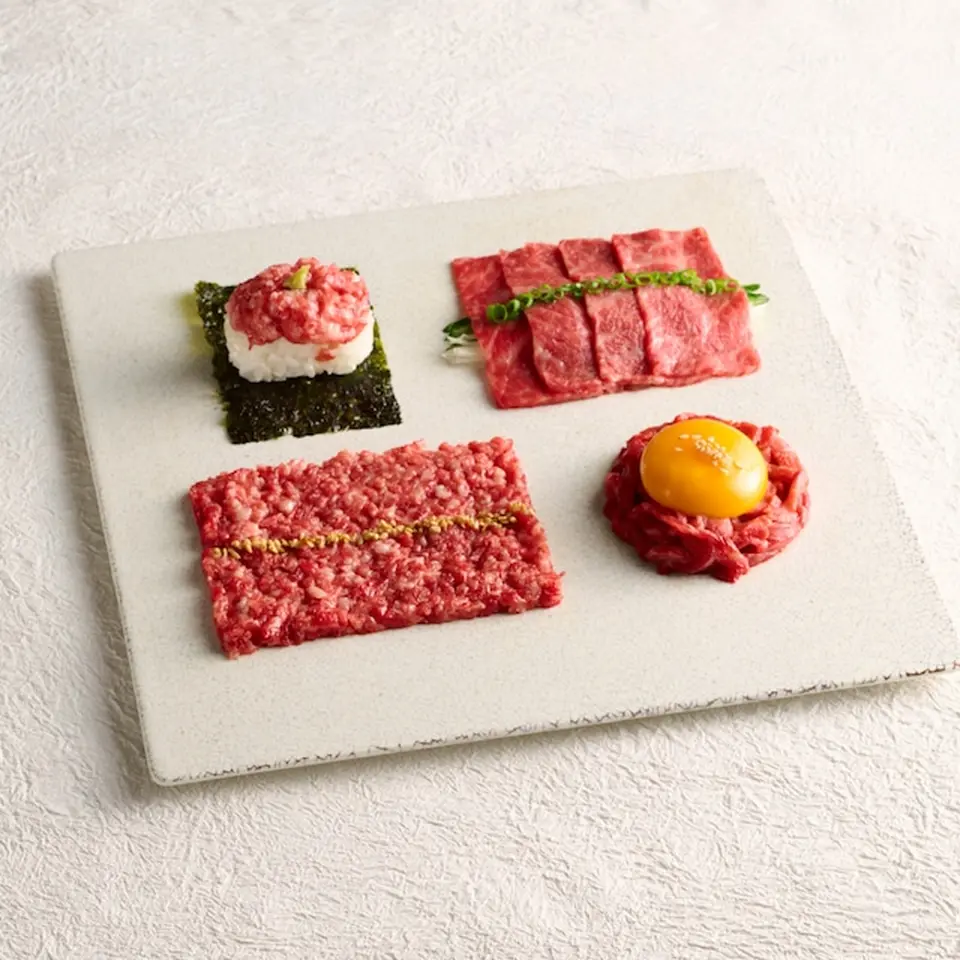 黒毛和牛専門の肉問屋が選ぶ和牛ユッケ肉刺し詰合せ_0