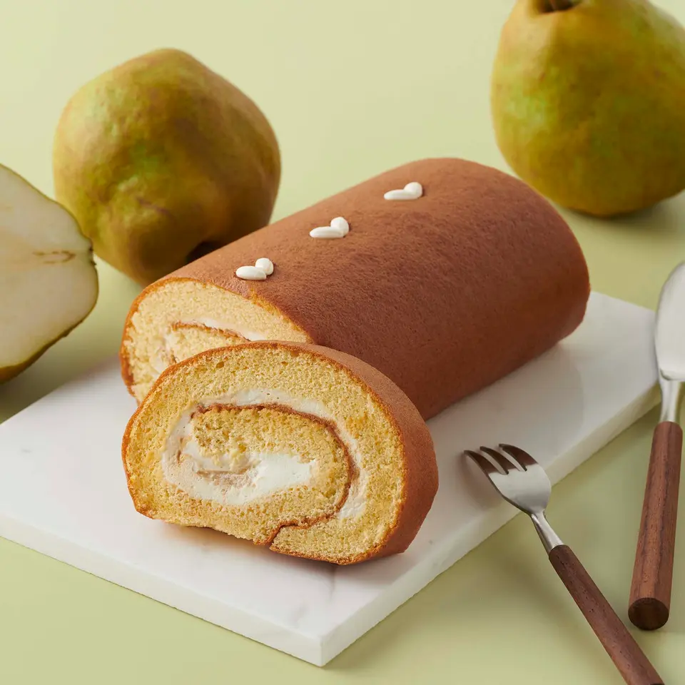 お米のロールケーキ（庄内産ラ・フランス）_1