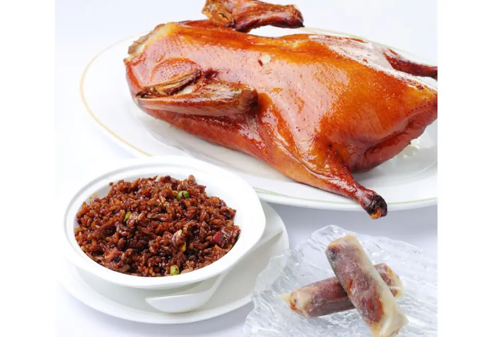 北京ダック2本と鴨肉入りたまり醤油の五目炒飯セット_0