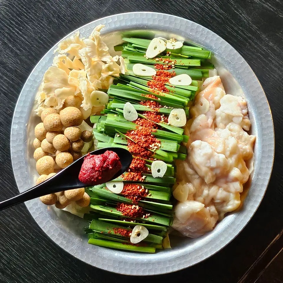 博多辛旨もつ鍋セット_1