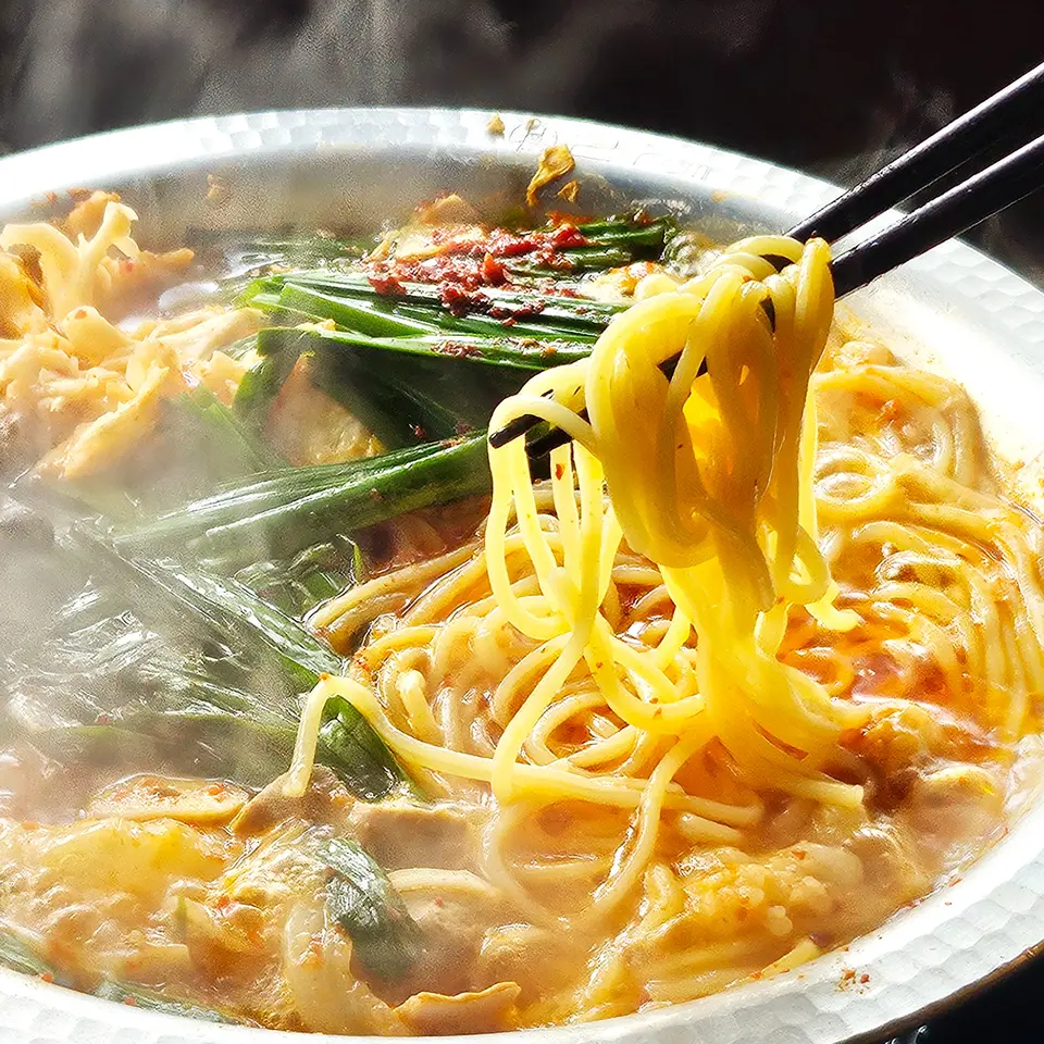 博多辛旨もつ鍋セット_3