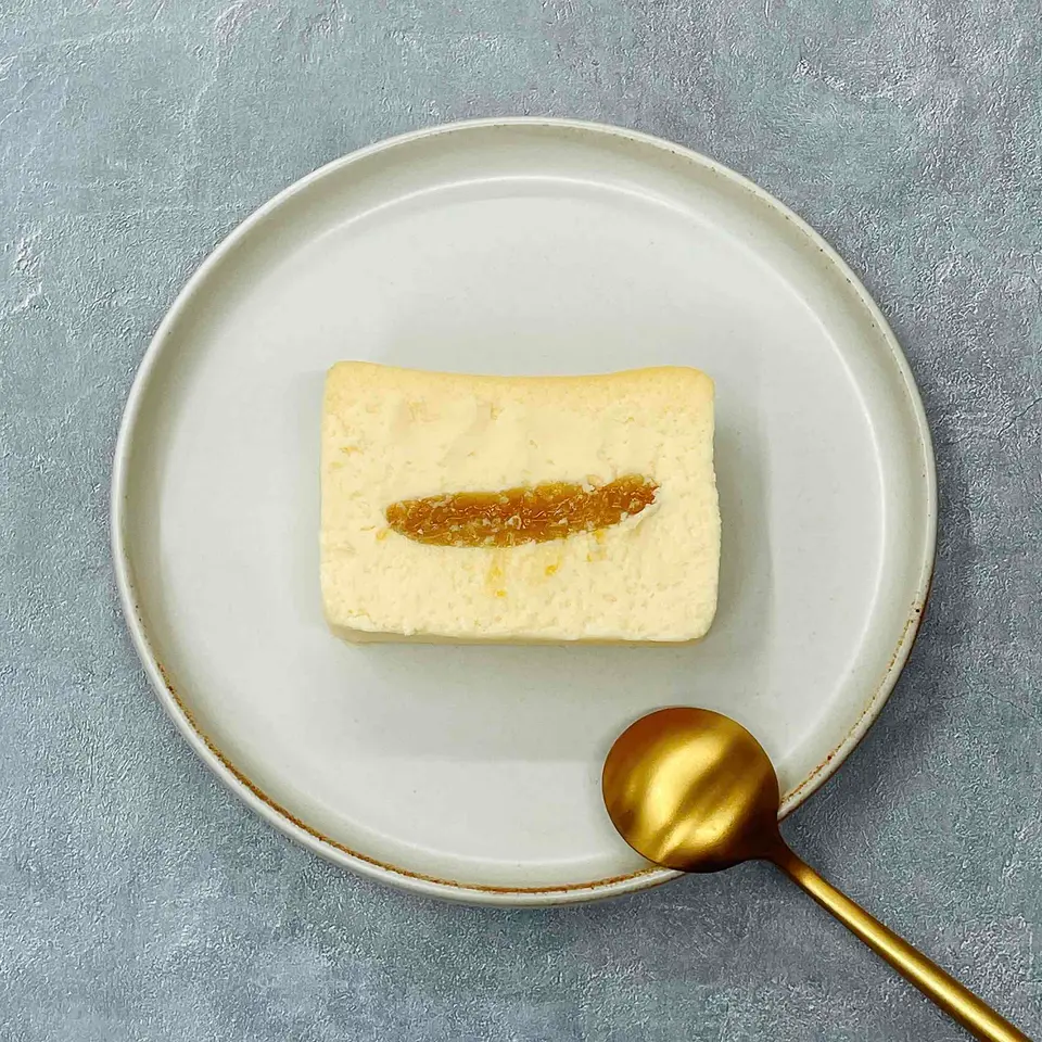 チーズテリーヌ嵯峨・柚子ピューレ入り_0