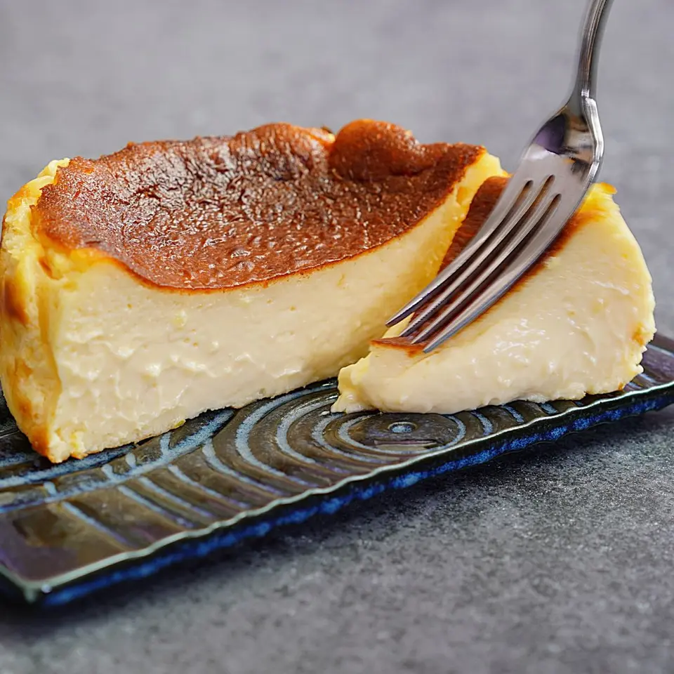 瀬戸内レモン香る バスク風チーズケーキ_0