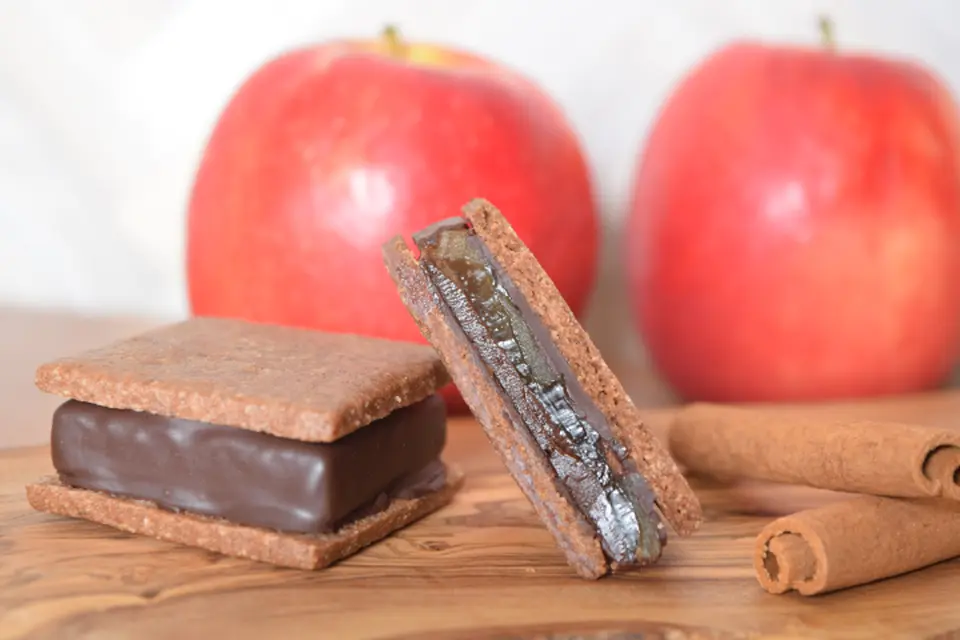 チョコレートサンド（リッチカカオ・信州りんご）_1