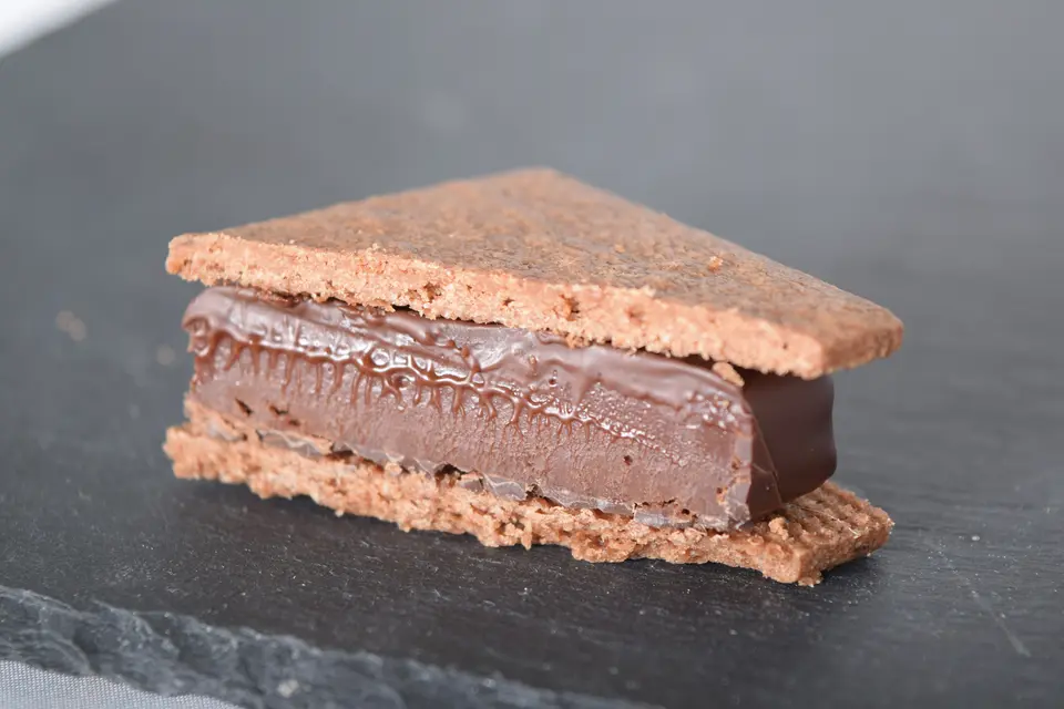 チョコレートサンド12個セット（リッチカカオ6個・信州くるみ・ミルク・信州りんご各2個入）_1