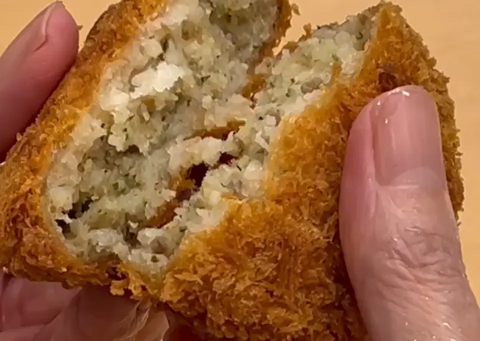 佐賀・国産黒毛和牛 伊萬里牛 コロッケ 3個入_1