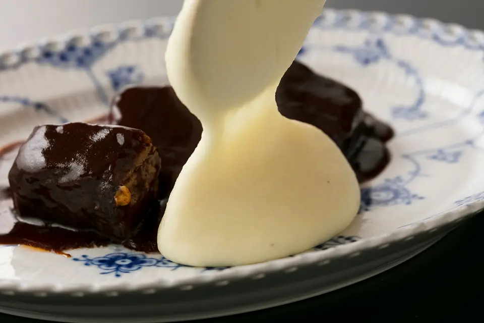 黒毛和牛の赤ワイン煮とマッシュポテトのギフトセット(二人前)_3