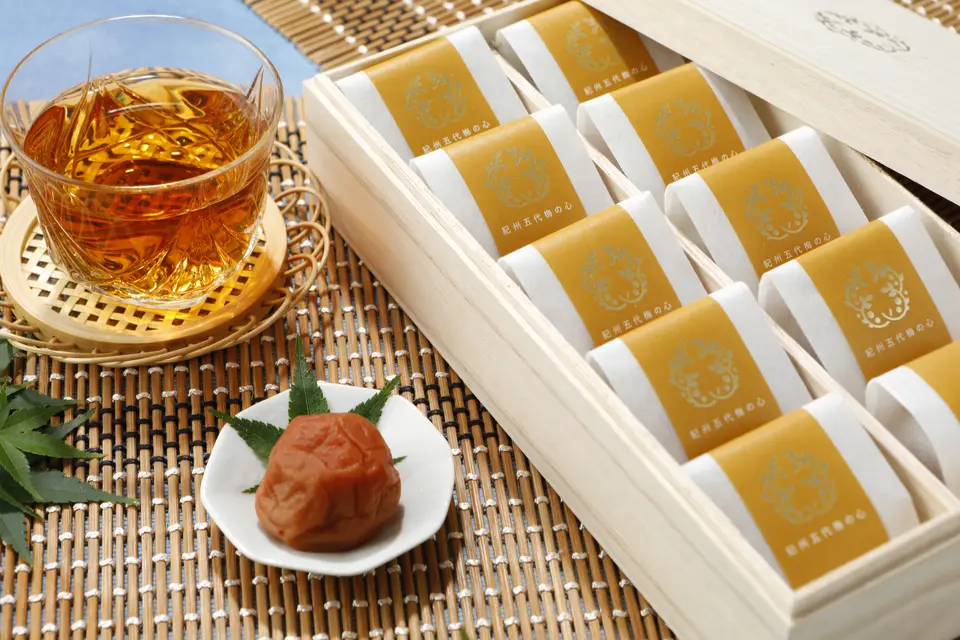 紀州五代梅の心 10粒　木箱_0