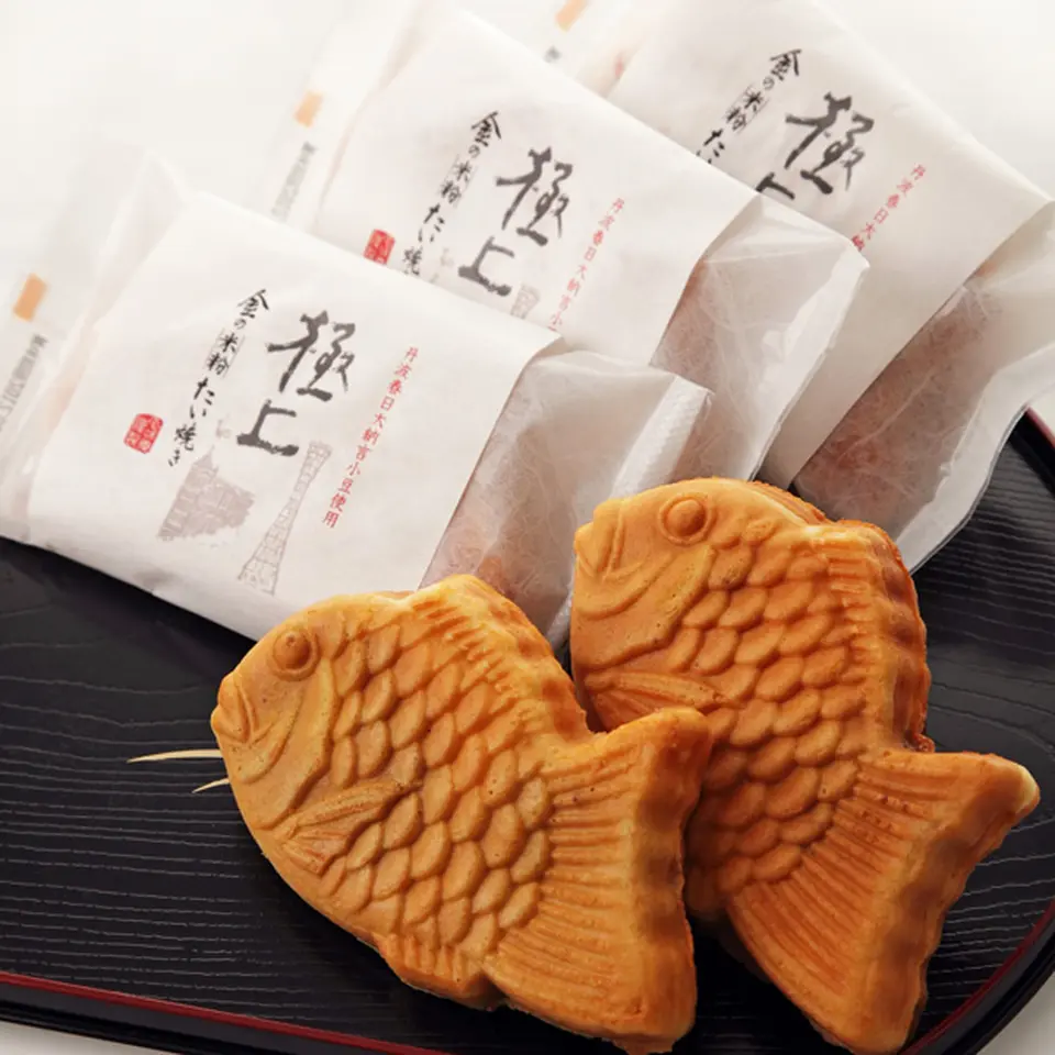 金の米粉たい焼き 12匹入_0