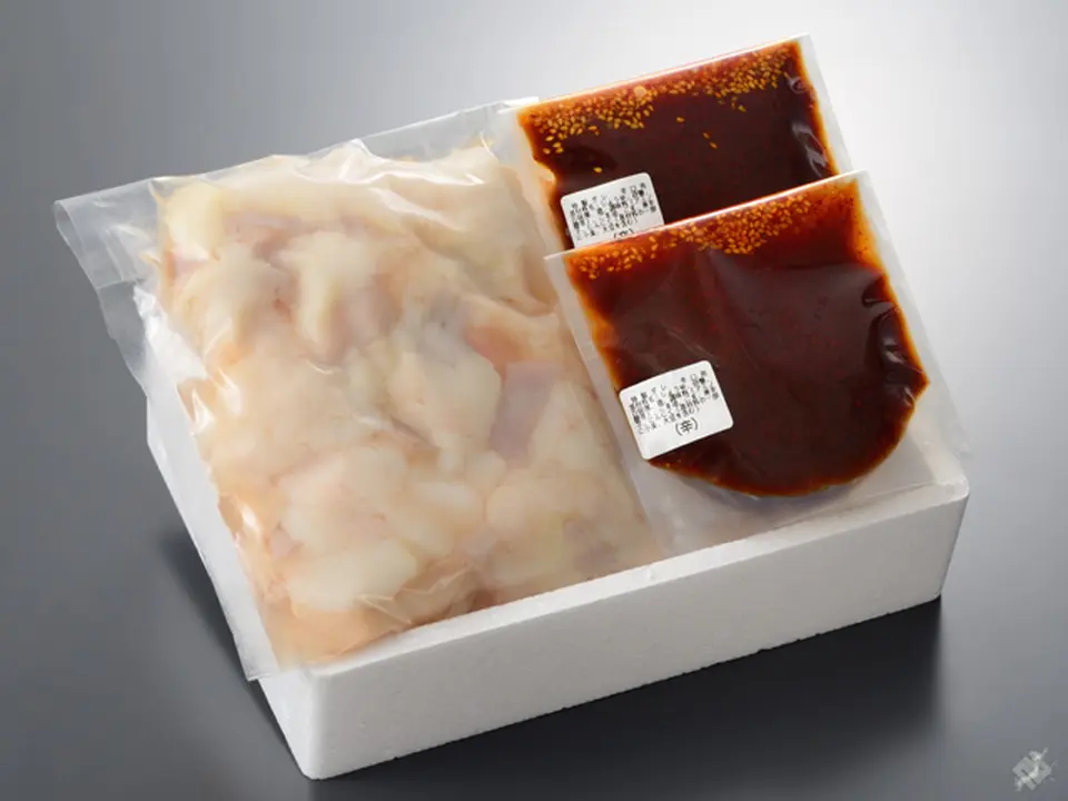 下関風！国産牛ピリ辛もつ鍋セット＜3～4人前＞_1