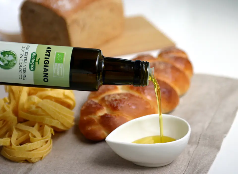 エクストラヴァージンオリーブオイル　アルティジャーノ_0