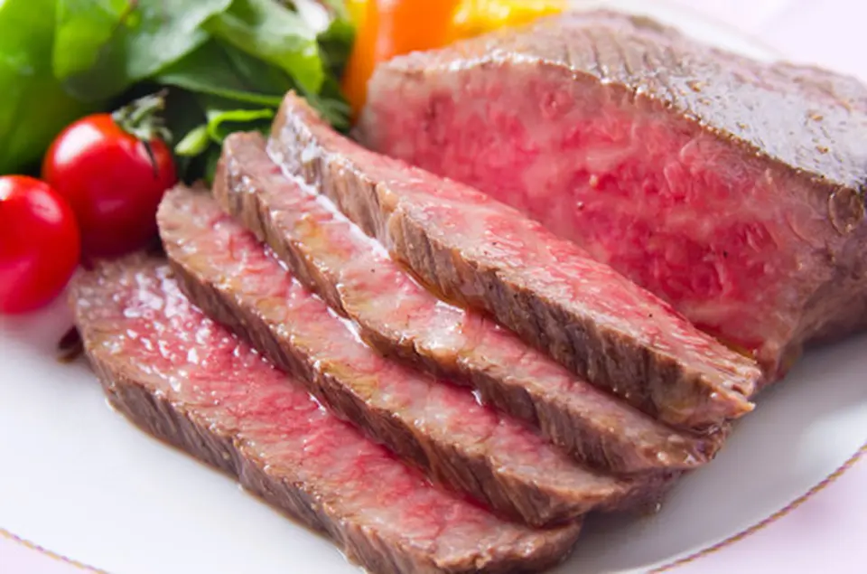 黒毛和牛希少部位（とも三角）ローストビーフ300g_0